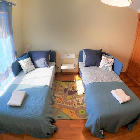 Lisbon 2 Bedroom Apartment With Balcony In Algés Exterior photo