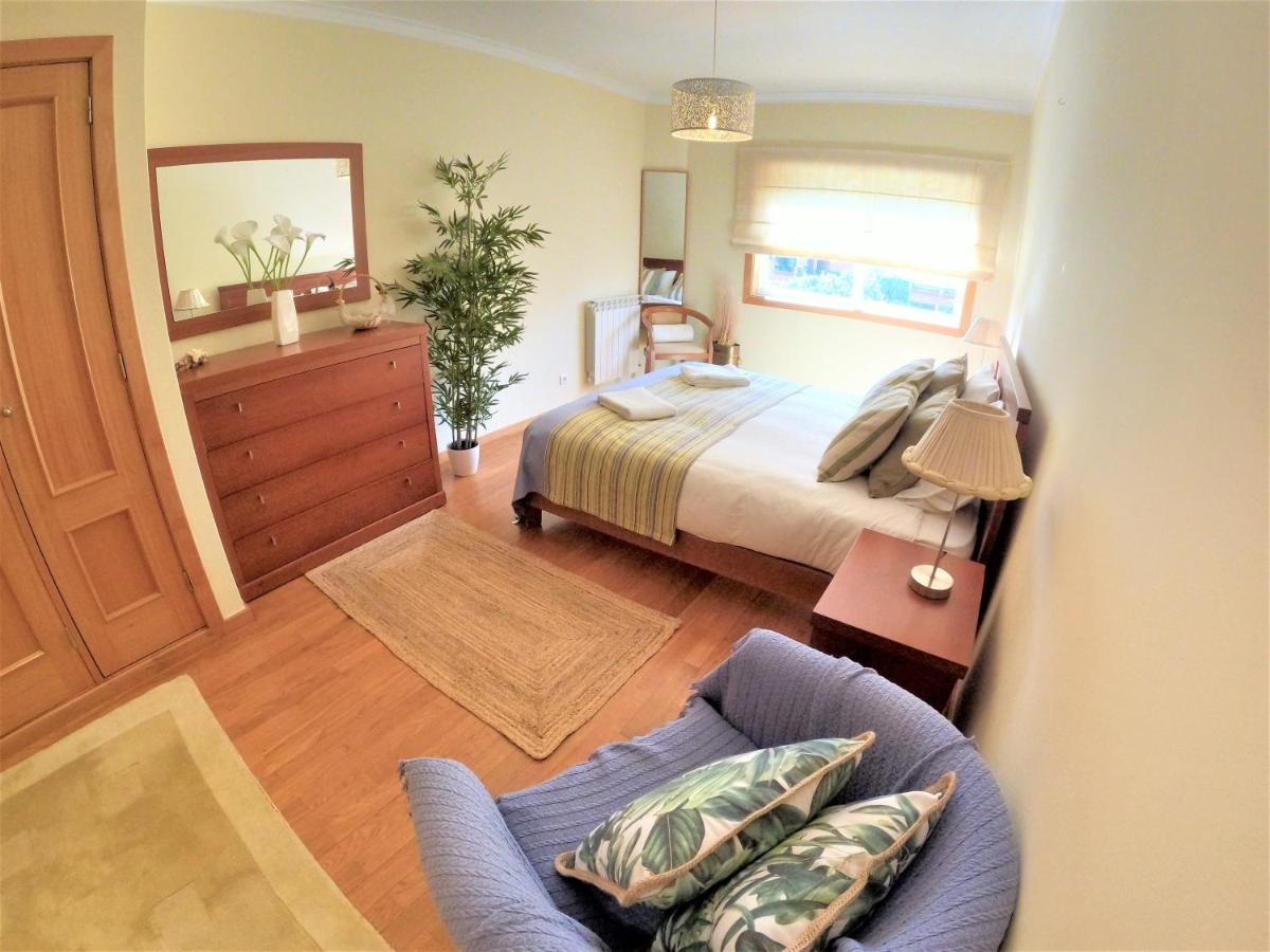 Lisbon 2 Bedroom Apartment With Balcony In Algés Exterior photo
