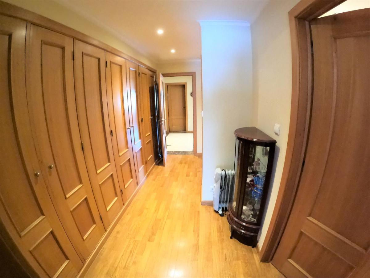 Lisbon 2 Bedroom Apartment With Balcony In Algés Exterior photo