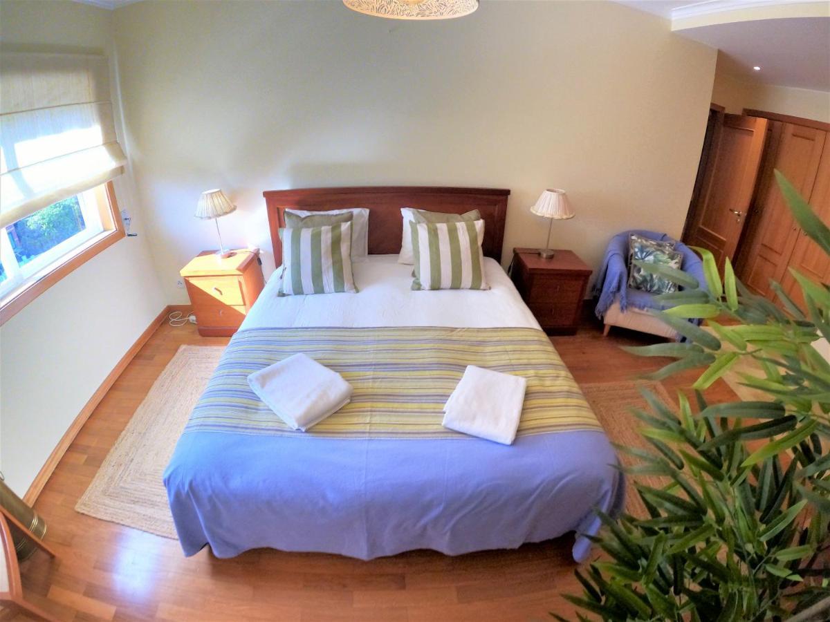 Lisbon 2 Bedroom Apartment With Balcony In Algés Exterior photo