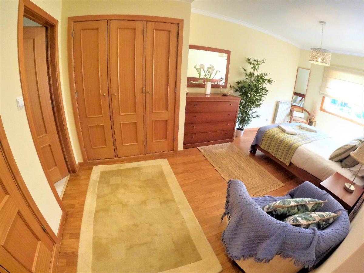 Lisbon 2 Bedroom Apartment With Balcony In Algés Exterior photo